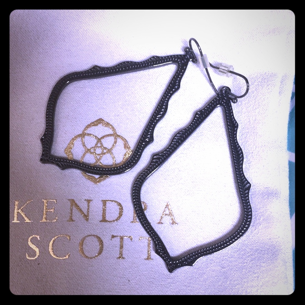 Kendra Scott Sophia Statement Earrings